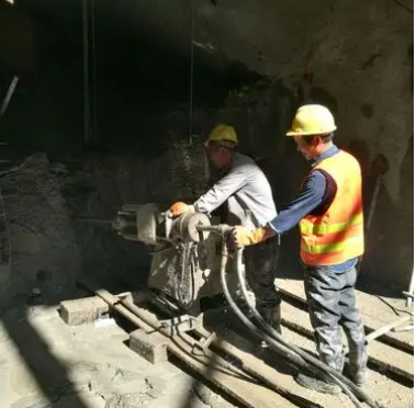 西昌水下抗分散灌浆料特点 水下不分散注浆料介绍